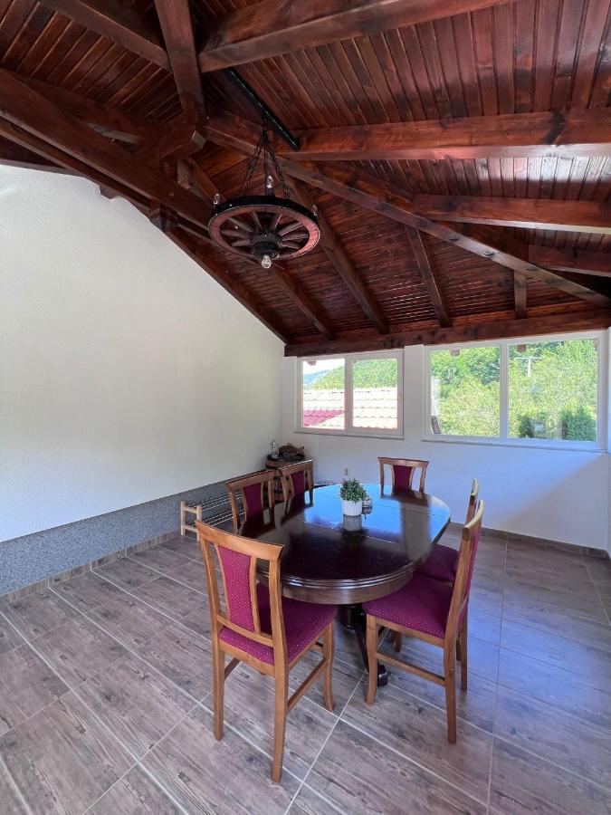 Villa Kuca Za Odmor Oaza Mira Kovacevo Polje Exterior foto