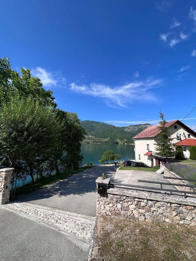 Villa Kuca Za Odmor Oaza Mira Kovacevo Polje Exterior foto